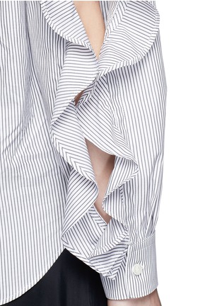 Detail View - Click To Enlarge - TOGA ARCHIVES - Cutout ruffle sleeve stripe poplin shirt