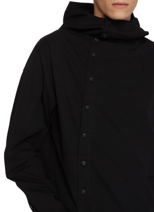  - THE VIRIDI-ANNE - Hooded Object Dyed Cotton Shirt