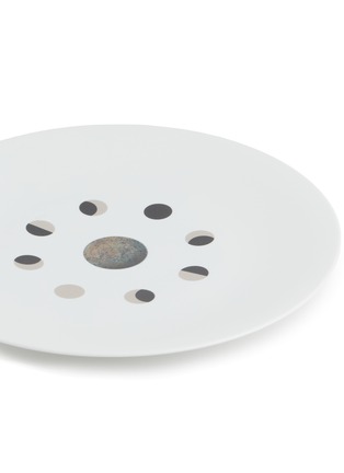 Detail View - Click To Enlarge - NORITAKE - Coupe Dinner Plate — White