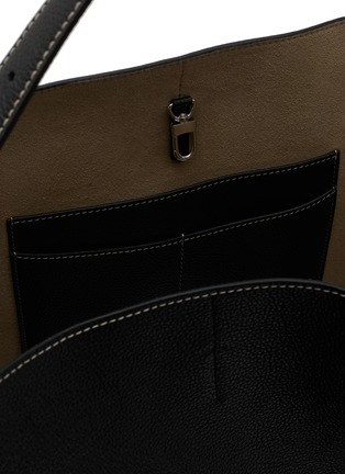 Detail View - Click To Enlarge - TOTEME - Grained Leather Belted Tote Bag