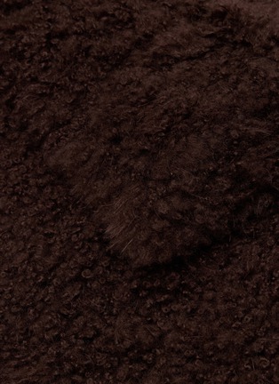 Detail View - Click To Enlarge - YVES SALOMON - Echarpe Feather Shearling Scarf