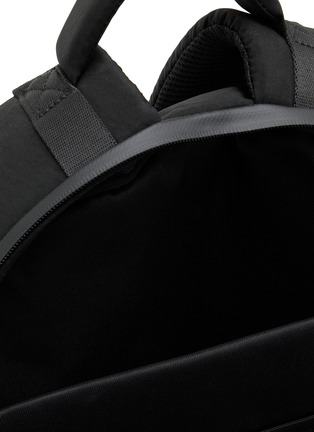 Detail View - Click To Enlarge - CÔTE&CIEL - Medium Isar Round Carbon Backpack