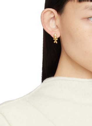 Back View - Click To Enlarge - ÉLIOU - Sardine Fishbone Gold Plated Earrings