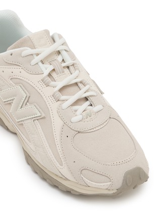 Detail View - Click To Enlarge - NEW BALANCE - 204L Low Top Men's Sneakers