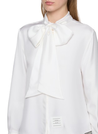  - THOM BROWNE - Detachable Bow Collar Silk Twill Shirt
