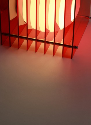  - BẰNG - Lớp Small Square Table Lamo — Red