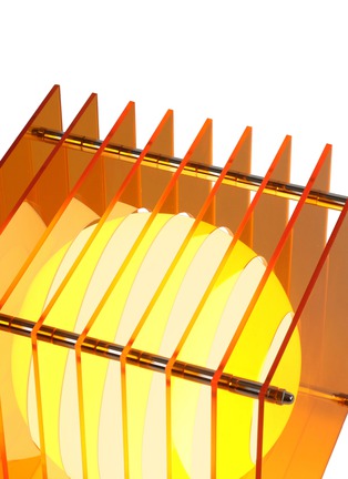 Detail View - Click To Enlarge - BẰNG - Lớp Small Square Table Lamo — Orange