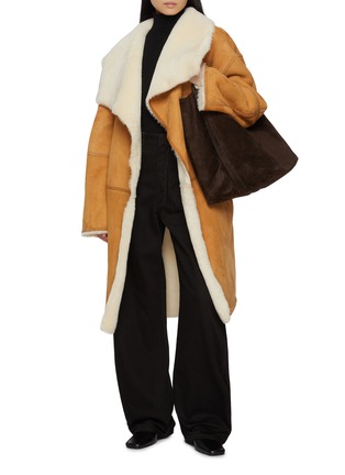 Figure View - Click To Enlarge - TOTEME - Draped Shearling Coat