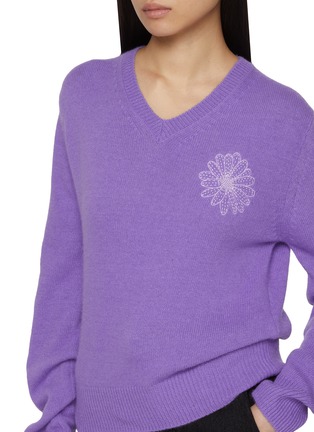  - MARDI MERCREDI - Floral Embroidery Knit Sweater