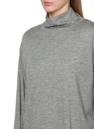  - THE ROW - Anapolis Long Sleeve Cashmere Top