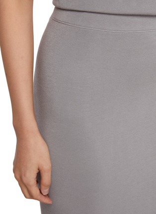  - DETERM - Ribbed Maxi Skirt