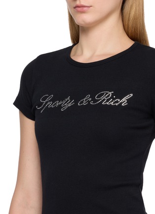  - SPORTY & RICH - Signature Logo Krystal T-shirt