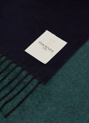 Detail View - Click To Enlarge - PIACENZA 1733 - Bicolour Doubleface Silk Cashmere Scarf
