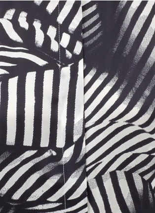 Detail View - Click To Enlarge - STELLA MCCARTNEY - Printed silk-satin shirt