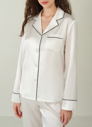 Detail View - Click To Enlarge - SILKY MIRACLE - Miracle Silk Pyjama Set — Pearl White/Size S