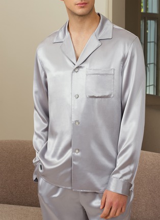 Detail View - Click To Enlarge - SILKY MIRACLE - Miracle Men's Silk Pyjama Set — Grey/Size M