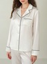Detail View - Click To Enlarge - SILKY MIRACLE - Miracle Silk Pyjama Set — Pearl White/Size M