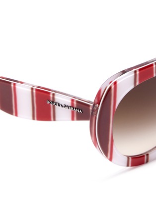 Detail View - Click To Enlarge - - - Striped round-frame sunglasses