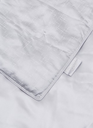 Detail View - Click To Enlarge - SILKY MIRACLE - Tweed Summer Silk Queen Duvet — Space Grey