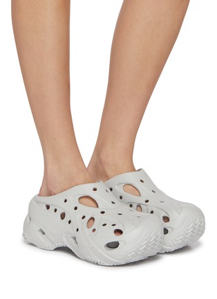 Figure View - Click To Enlarge - CROCS - Unisex Caged Clogs