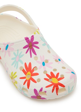 Detail View - Click To Enlarge - CROCS - Classic Crafted Daisy Kids' Clogs