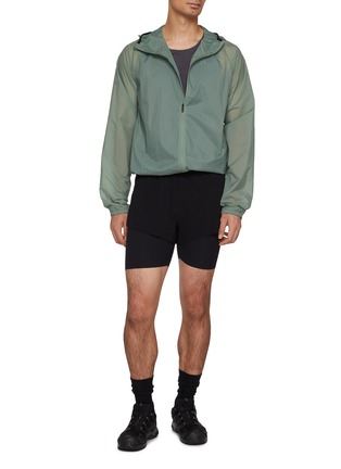 Figure View - Click To Enlarge - DISTRICT VISION - Ultralight DWR Wind Jacket