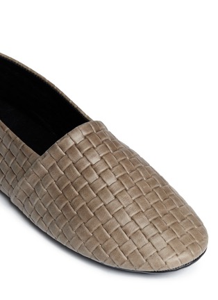 Detail View - Click To Enlarge - NEWBARK - Woven embossment leather slip-ons