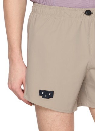  - UNNA - Tempo Shorts