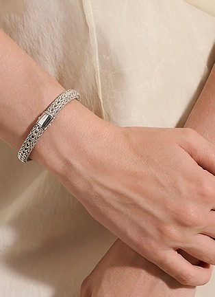  - JOHN HARDY - Icon 14K Gold Sterling Silver Medium Reversible Twisted Chain Bracelet — UM BG