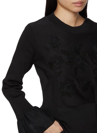  - ODAKHA - Embroidered Gynoid Knit Top