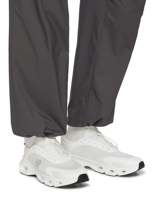 Figure View - Click To Enlarge - LOEWE - x On Cloudsolo Men's Sneakers