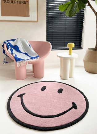 Detail View - Click To Enlarge - MAISON DEUX - x Smiley Rug — Pink