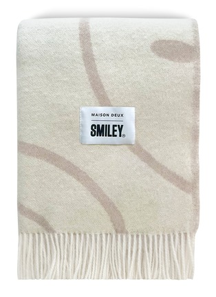 Main View - Click To Enlarge - MAISON DEUX - x Smiley Blanket — Neutral