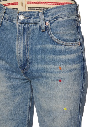  - LEVI’S - Blue Tab Plank Medium Wash Jeans