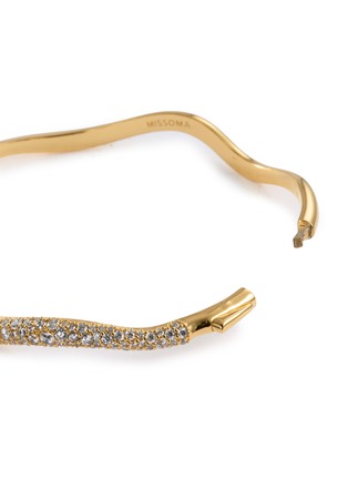 Detail View - Click To Enlarge - MISSOMA - Molten Snow Ripple Hinged Bangle