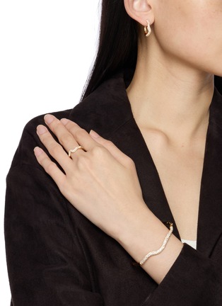 Figure View - Click To Enlarge - MISSOMA - Molten Snow Ripple Hinged Bangle