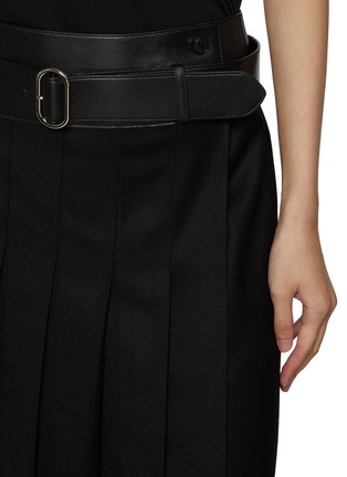  - R2W - Nayla Belted Pleated Leather Skort