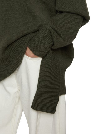  - R2W - Nicolas Round Neck Wool Cashmere Knit Sweater