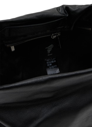 Detail View - Click To Enlarge - DISCORD YOHJI YAMAMOTO - Draped Tulip Leather Handbag