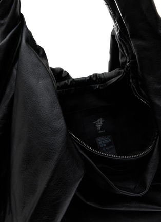 Detail View - Click To Enlarge - DISCORD YOHJI YAMAMOTO - Draped Zip Leather Handbag