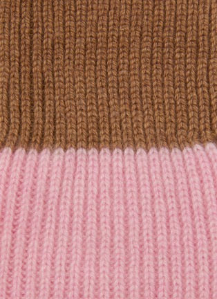 Detail View - Click To Enlarge - GUEST IN RESIDENCE - The Soft Cashmere Socks