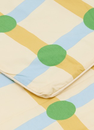 Detail View - Click To Enlarge - WARMGREY TAIL - Dot Check Queen Size Comforter