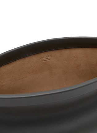 Detail View - Click To Enlarge - ALAÏA - Medium Le Click Leather Shoulder Bag
