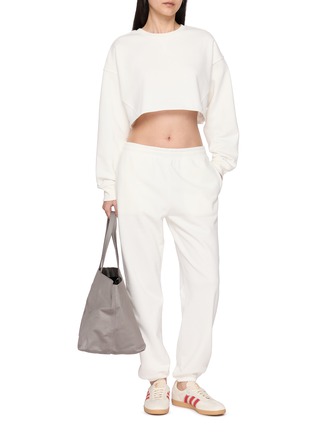 Figure View - Click To Enlarge - BEYOND YOGA - LuxeFleece Boxy Cropped Sweatshirt