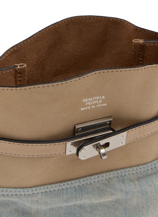 Detail View - Click To Enlarge - BEAUTIFUL PEOPLE - Large Bandage Handle Denim Suede Market Bag