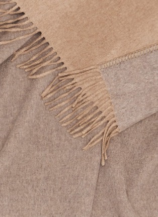 Detail View - Click To Enlarge - ALONPI - Melrose Cashmere Throw — Grey Beige