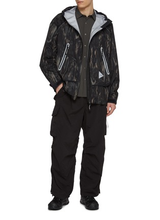 Figure View - Click To Enlarge - AND WANDER - Oversized Cargo Pants