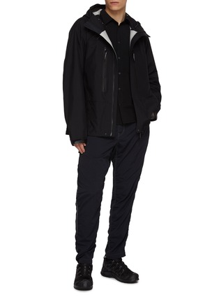 Figure View - Click To Enlarge - AND WANDER - 2.5L Hiker Rain Jacket