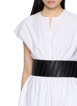  - ALAÏA - Capsleeve Round Neck Belted Cotton Poplin Dress
