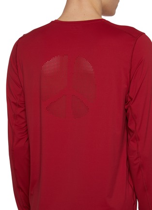  - DISTRICT VISION - Ultralight Aloe Long Sleeve Top